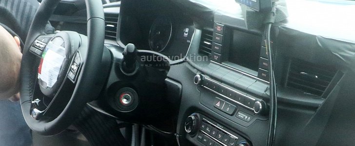 Spyshots: 2018 Kia Cee’d Interior Looks Better than a BMW 3 Series