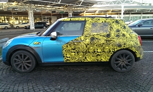 Spyshots: 5-door MINI Cooper S Caught Half-Naked in Munich