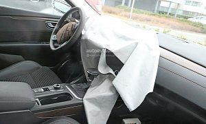 Spyshots: All-New Renault Laguna Interior Spied for the First Time