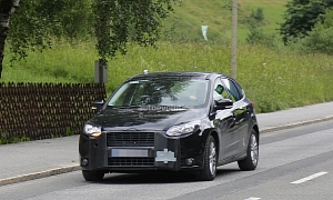 Spyshots: Ford Focus and Ford Focus ST Facelifts Spotted Again