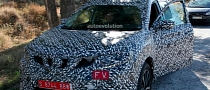 Spyshots: Fully-Camouflaged 2014 Nissan Qashqai Spotted