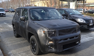 Spyshots: Jeep Junior Crossover Spied Again With More Details, Including Interior