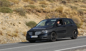 Spyshots: Mercedes Benz B-Class AMG