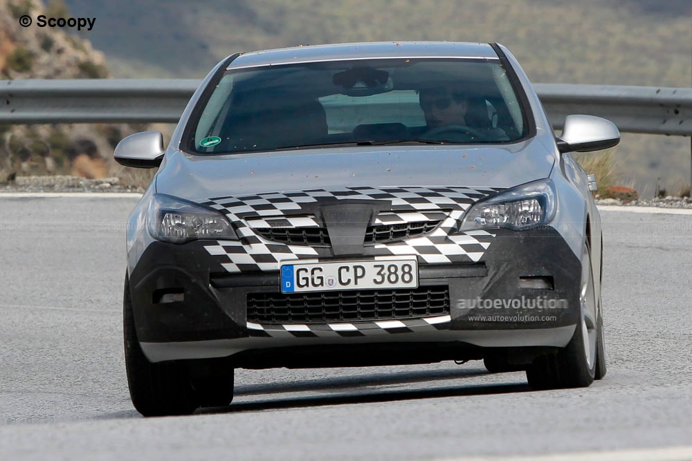 Opel Astra GSI - photo