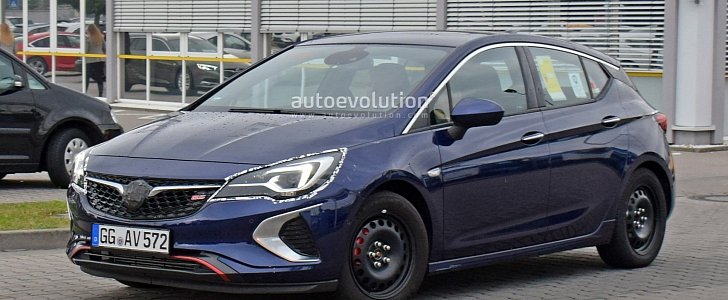 Opel Astra GSi Reveals Production Body, Likely Has a 1.6-Liter Turbo