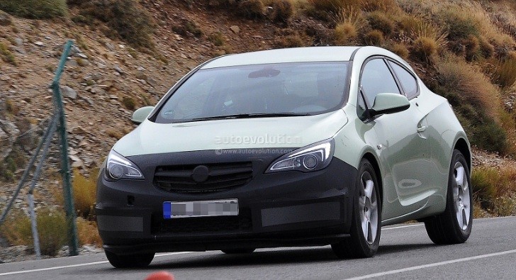 Opel Astra GTC Facelift