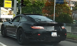 Spyshots: Porsche 911 (991) Turbo Spotted With Almost No Camouflage
