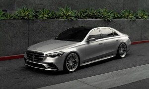 Squeaky Silver Clean 2022 Mercedes-Benz S 580 Looks Freshly Lowered on AL13s