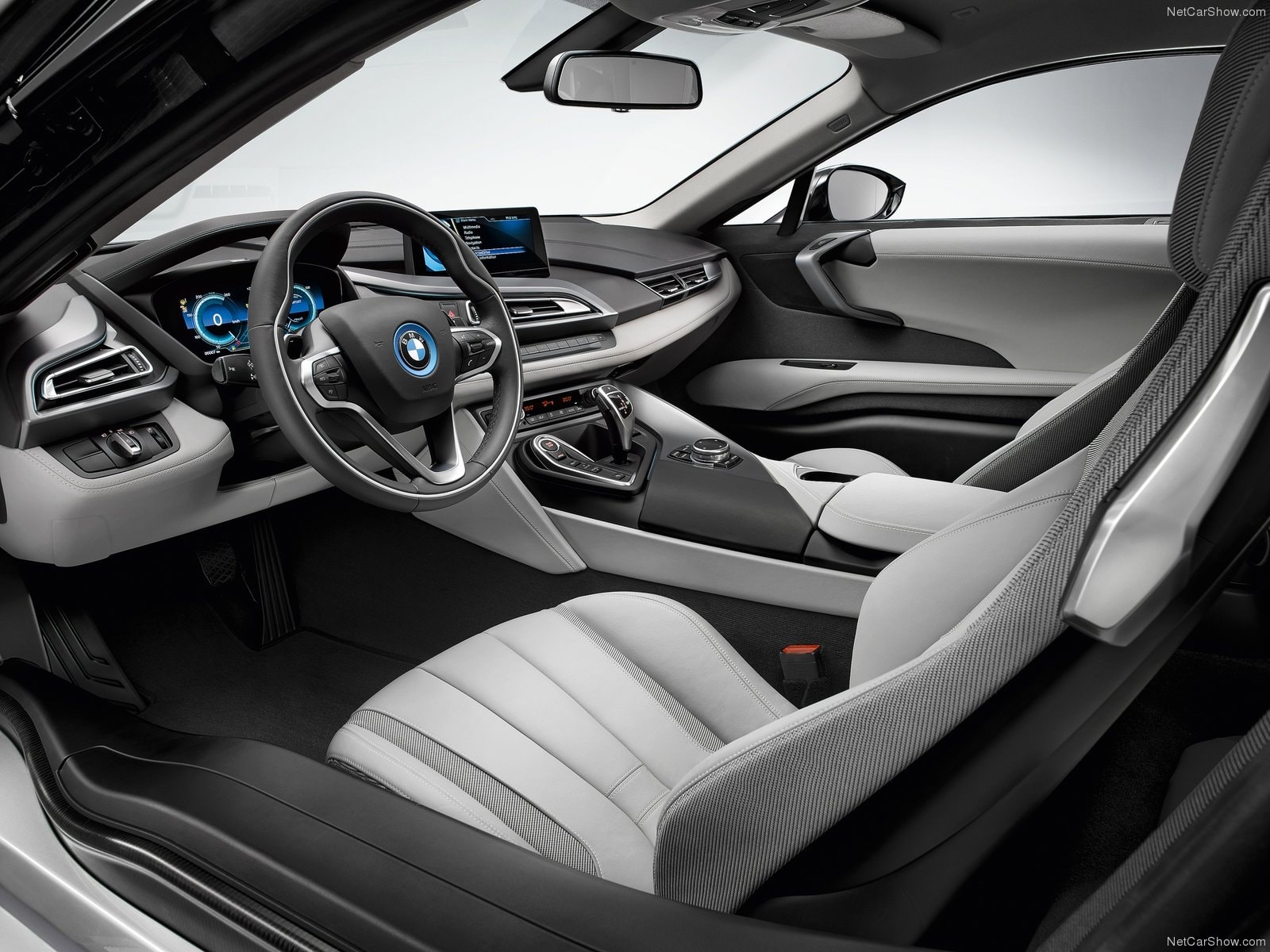Bmw I8 Gets Matching Bags From Louis Vuitton