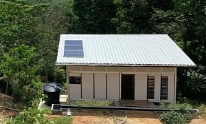 Stanford Graduate Builds Off-Grid Tiny House in Malaysian Jungle