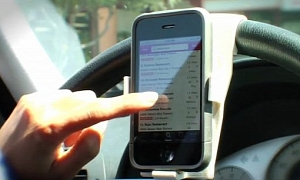 Steer Safe Allows Drivers to Integrate Phone into Steering Wheel