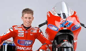 Stoner to Use New Ducati Front Fork at Indianapolis