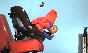 Strapping Your Kid in The Carseat With a Winter Coat Can Be Fatal