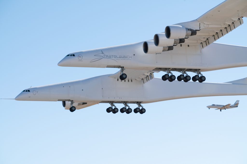 Stratolaunch: A Million Pounds, Six Engines and the Wingspan of a Football  Field - autoevolution