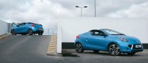 Strip Down to Win a Renault Wind Roadster