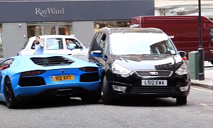 Stunning Blue Aventador Scrapes Agains a Ford While Reversing