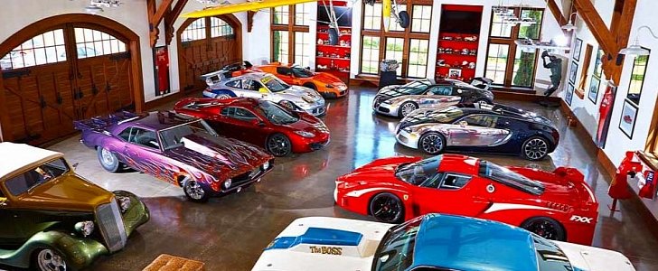 The Oaks mansion in Florida comes with a 20-car display area