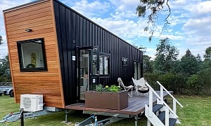 Stylish Aussie Tiny Home Combines Modern Design With a Sustainable, Eco-Friendly Approach