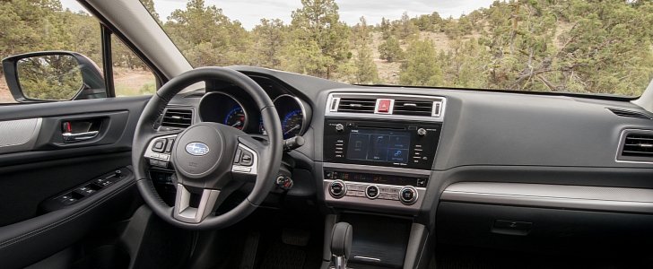 2015 Subaru Outback interior
