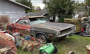 Super Rare 1970 Dodge Challenger with Factory Sunroof Emerges at Yard Sale