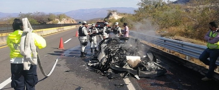 Super Rare Lamborghini Aventador SVJ 63 burns on a highway in Mexico