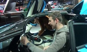 Supercar Collector Is Too Tall for the Lamborghini Aventador, Gets In Anyway