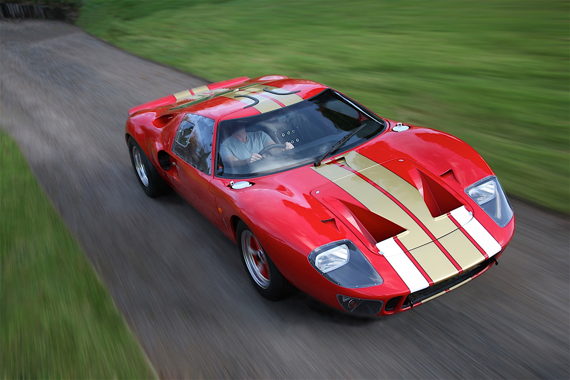 Superformance ford gt40 replica #10
