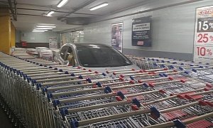 Supermarket Staff Block Careless Driver Who Parked in the Shopping Cart Section