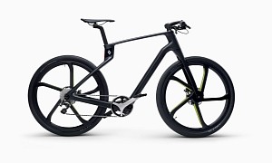 Superstrata Bike Has 3D-Printed Carbon Fiber Unibody, Is a Stunning Unicorn