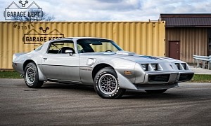 Survivor 1979 Pontiac Trans Am Could Be a Perfect Christmas Gift All Over Again