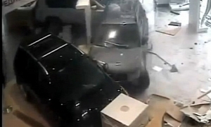 Suzuki Driver Goes on Destruction Rampage in Russian Showroom