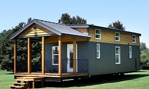 Sycamore Is a Tiny Home Made for Big Families, Has Two Bedrooms and a Massive Loft