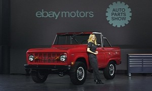 Sydney Sweeney Shows Off Her Rebuilt Ford Bronco at the New York Auto Parts Show