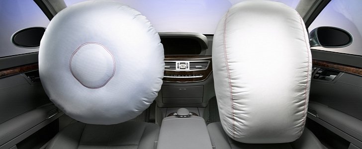 Mercedes-Benz airbags