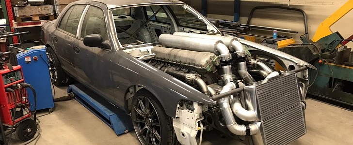 Ford Crown Victoria with twin-turbo tank engine starts up for the first time