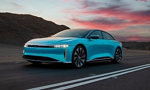 Teal Lucid Air Is Red Sea International Airport's Official Shuttle
