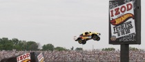 UPDATE: Team Hot Wheels Sets New World Record for Longest Jump