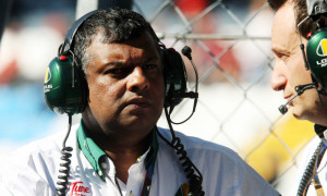 Team Lotus Supports New Engine in F1