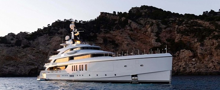 Artisan (ex Metis) is one of the most stunning Benetti superyachts