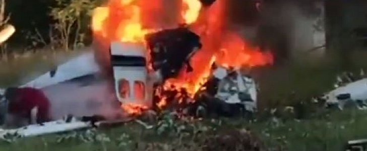 Teen rolls out of fiery plane crash that killed his parents