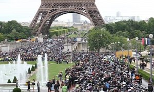 Tens of Thousands of Riders Protest Throughout France Against the Old Motorcycle Ban