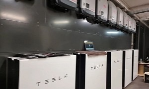 Tesla 10 Powerwall Setup Crashes for 18 Months, Now the Owner Wants a Refund or Will Sue