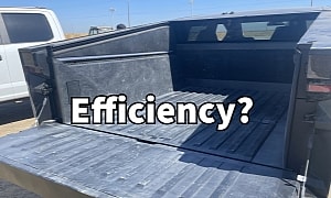 Tesla Cybertruck Gets an Efficiency Boost When Driving With the Tonneau Cover Closed