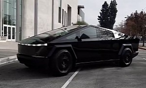 Tesla Cybertruck in Gloss Black Shows Up for the First Time