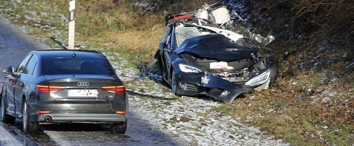 Tesla involved in pileup in Germany