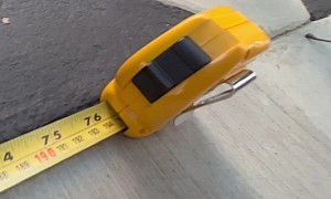 Tesla Fan Armed With a Measuring Tape Makes Surprising Discovery About the Cybertruck
