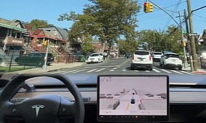 Tesla FSD Beta 10.69.2 Proceeds in Intersection on a Red Light in New York