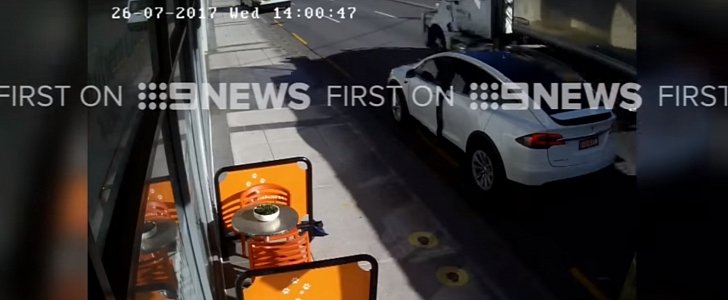 Tesla Model X door crash in Australia
