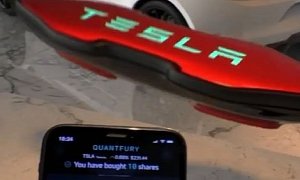 Tesla Hoverboard Looks Like a Blast, Has Smartphone Control