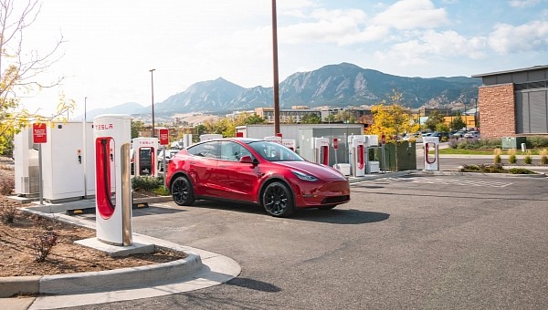 Tesla lowers Supercharger rates in several U.S. regions after doing the same in Europe